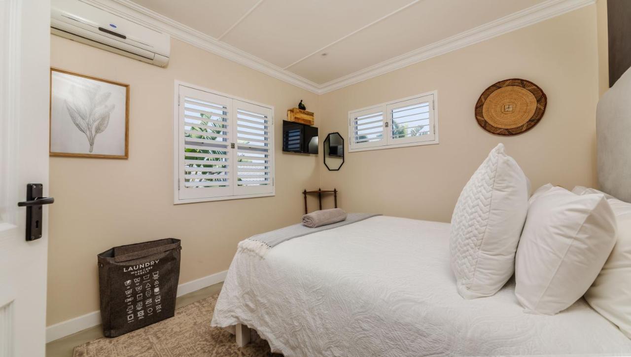 17 Malibu, Beverly Hills Estate Apartment *