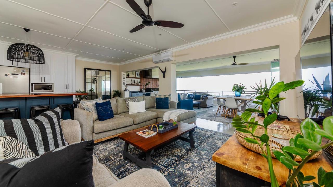 17 Malibu, Beverly Hills Estate * Ballito