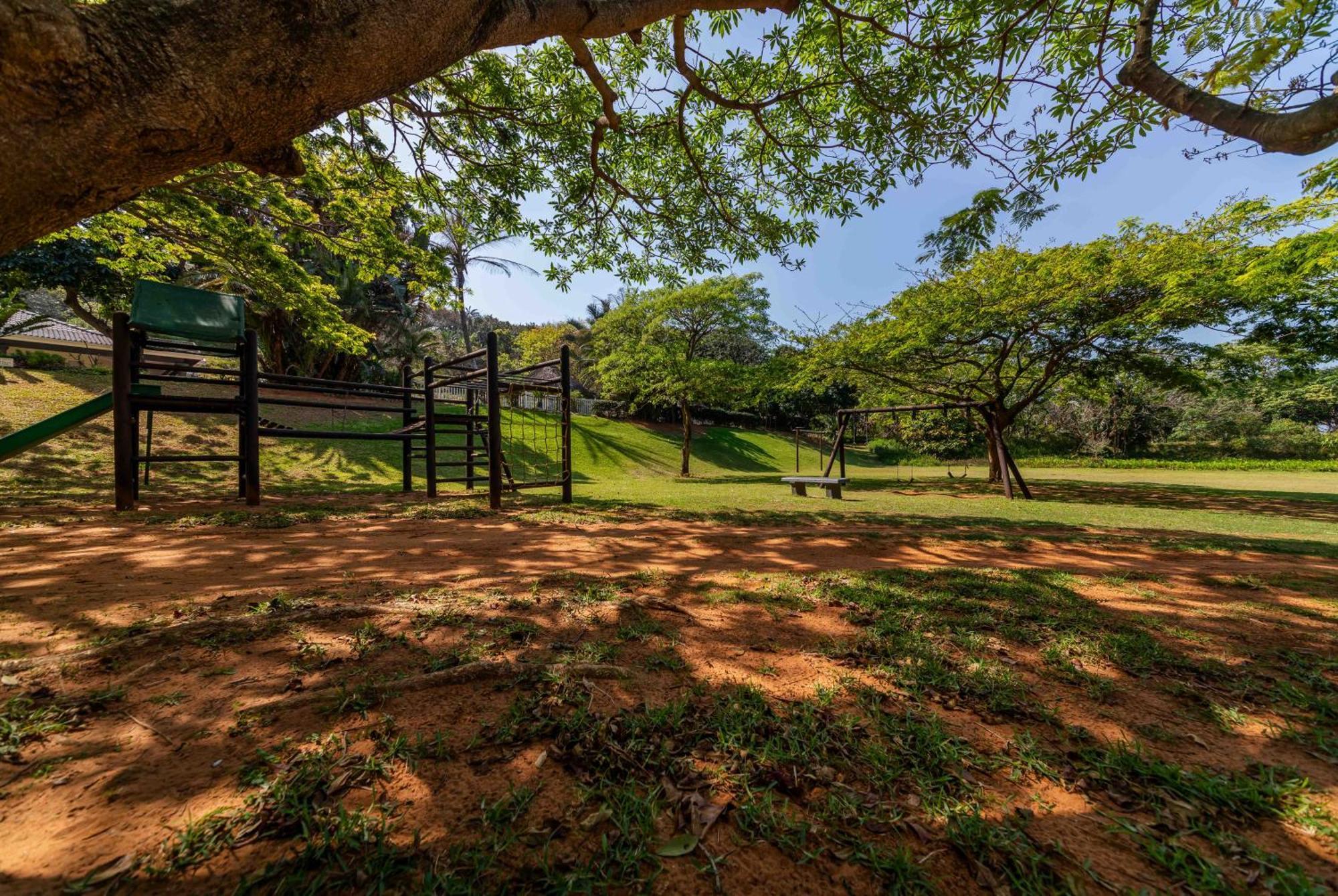 17 Malibu, Beverly Hills Estate * Ballito